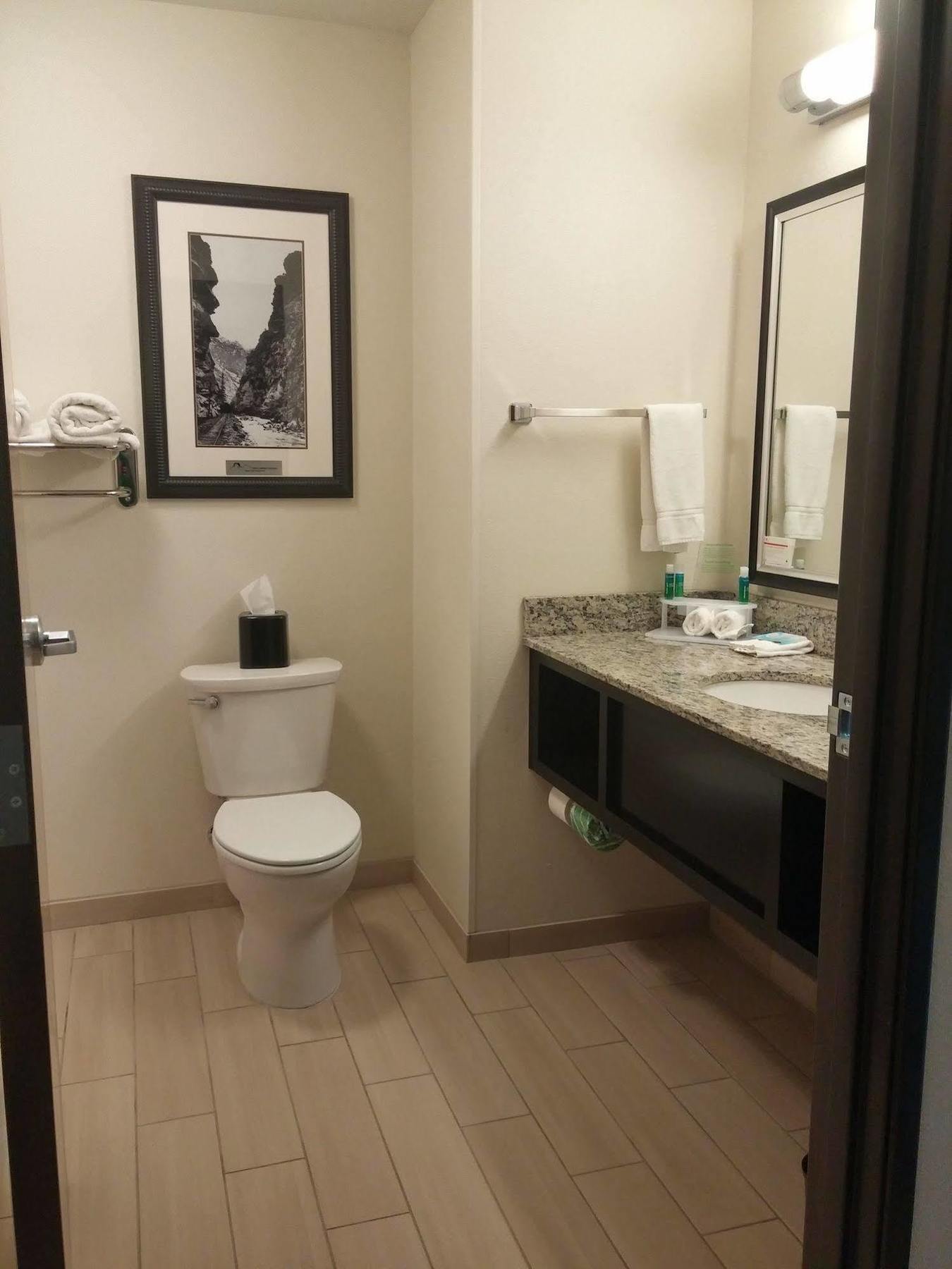 Holiday Inn Express & Suites Golden By Ihg Екстер'єр фото