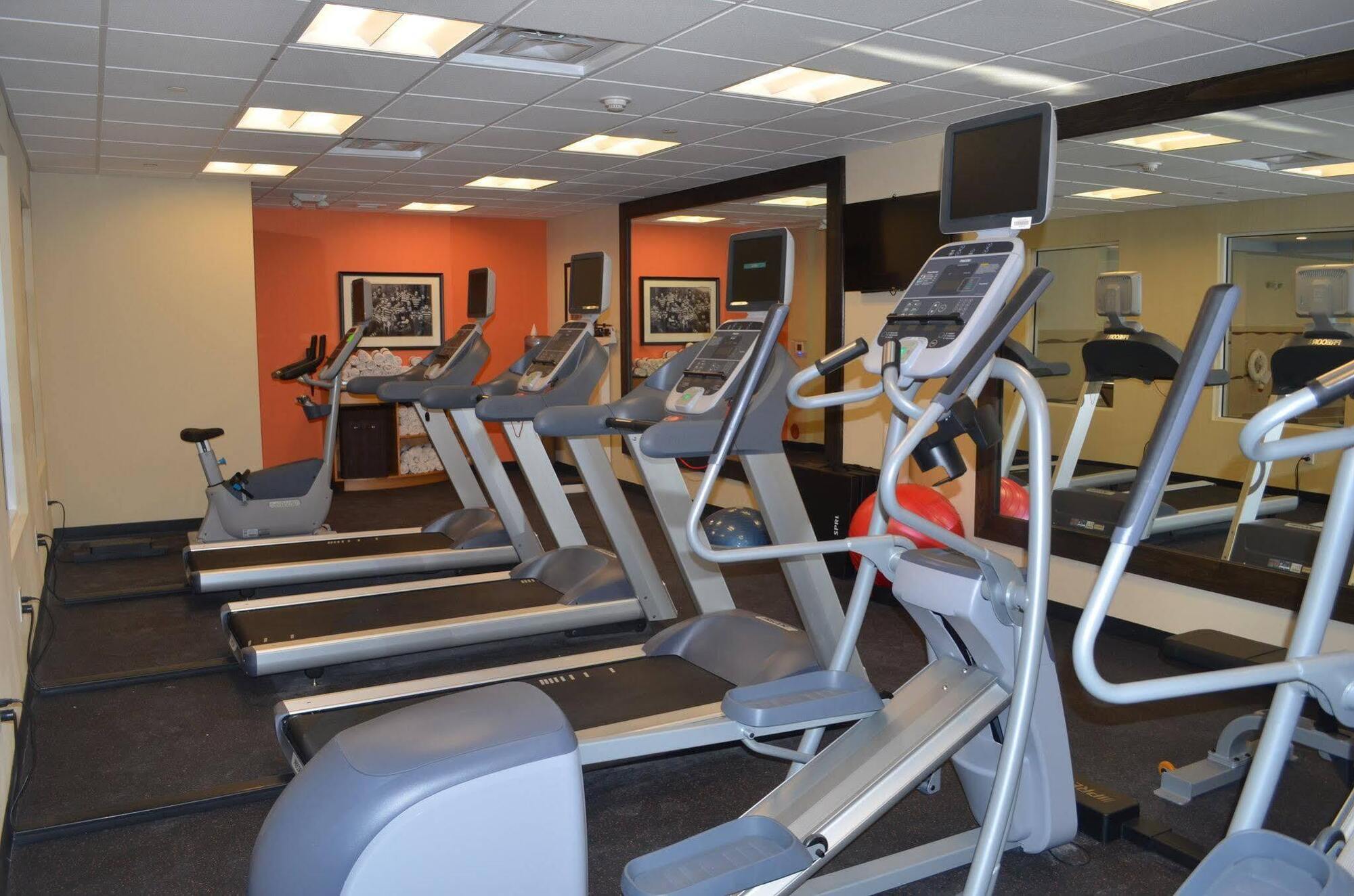 Holiday Inn Express & Suites Golden By Ihg Екстер'єр фото